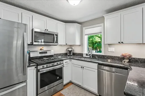 3 Salisbury Road Nashua NH 03064
