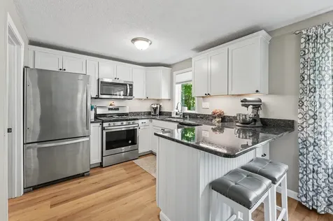 3 Salisbury Road Nashua NH 03064