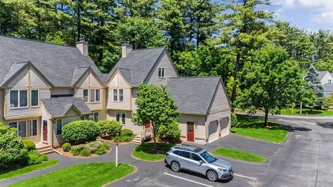 3 Salisbury Road Nashua NH 03064