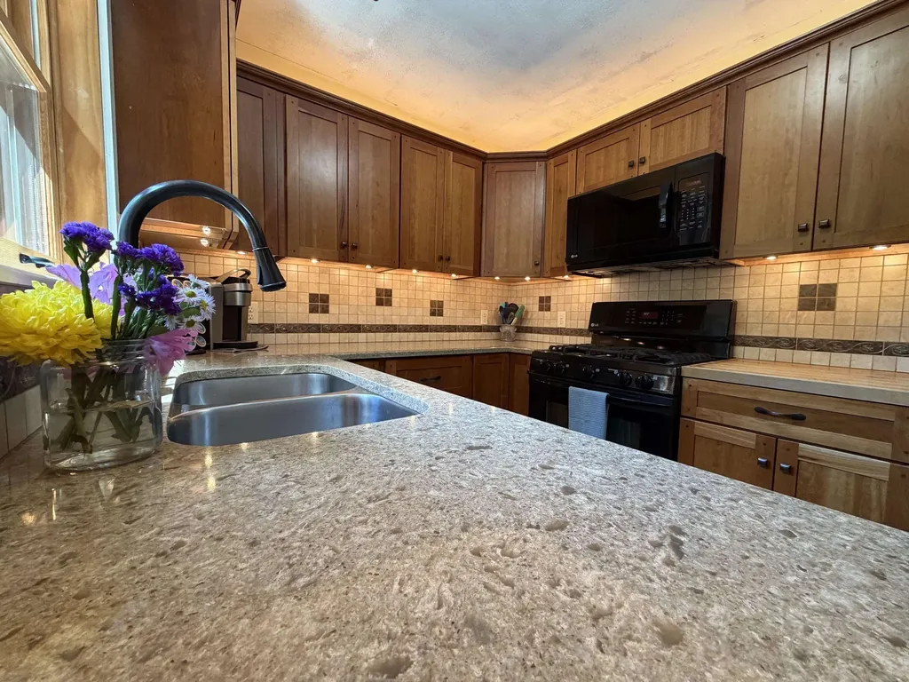 120 Carriage Hill Road Brattleboro VT 05301