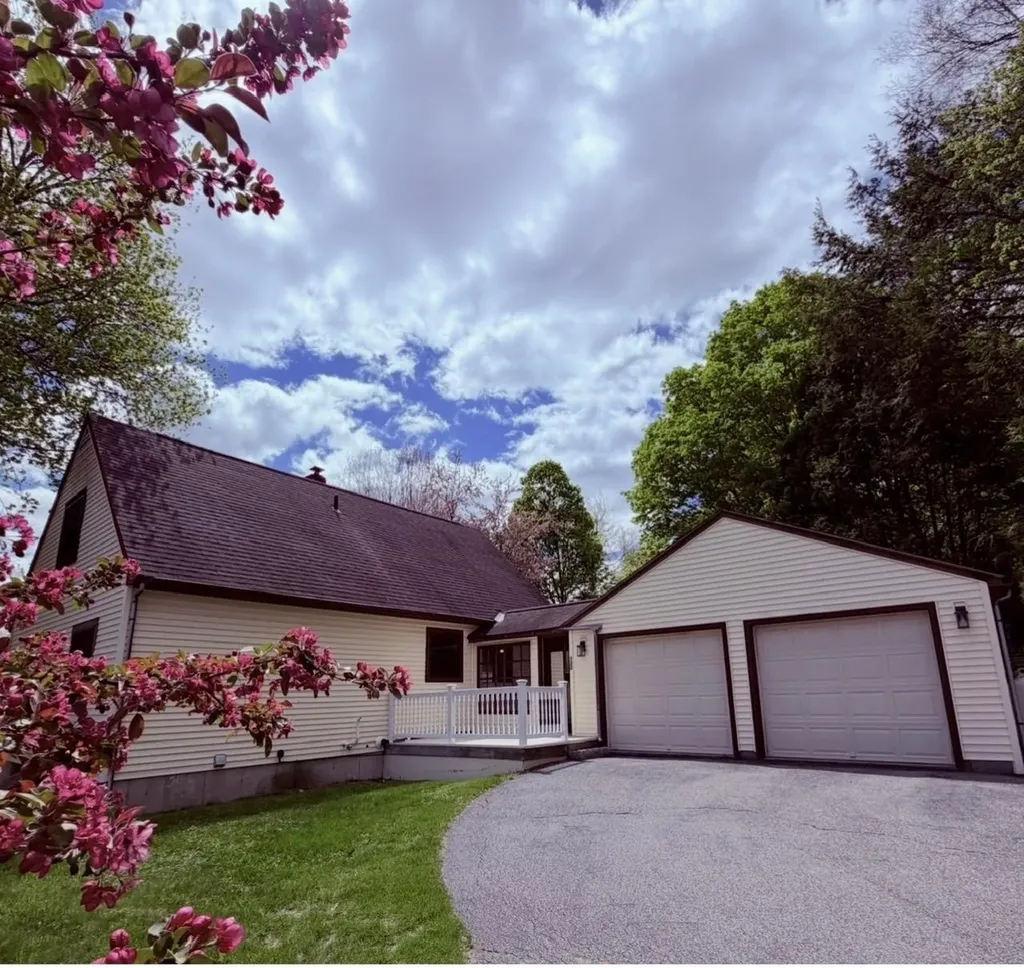 120 Carriage Hill Road Brattleboro VT 05301