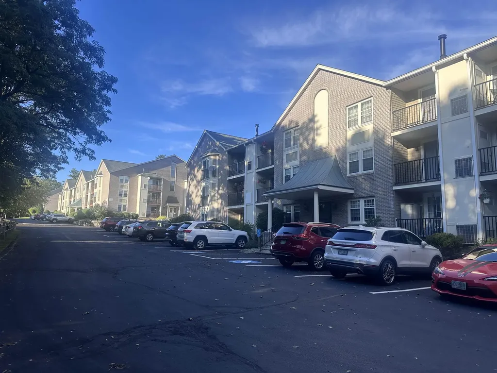 184 Cannongate Iii Road Nashua NH 03063
