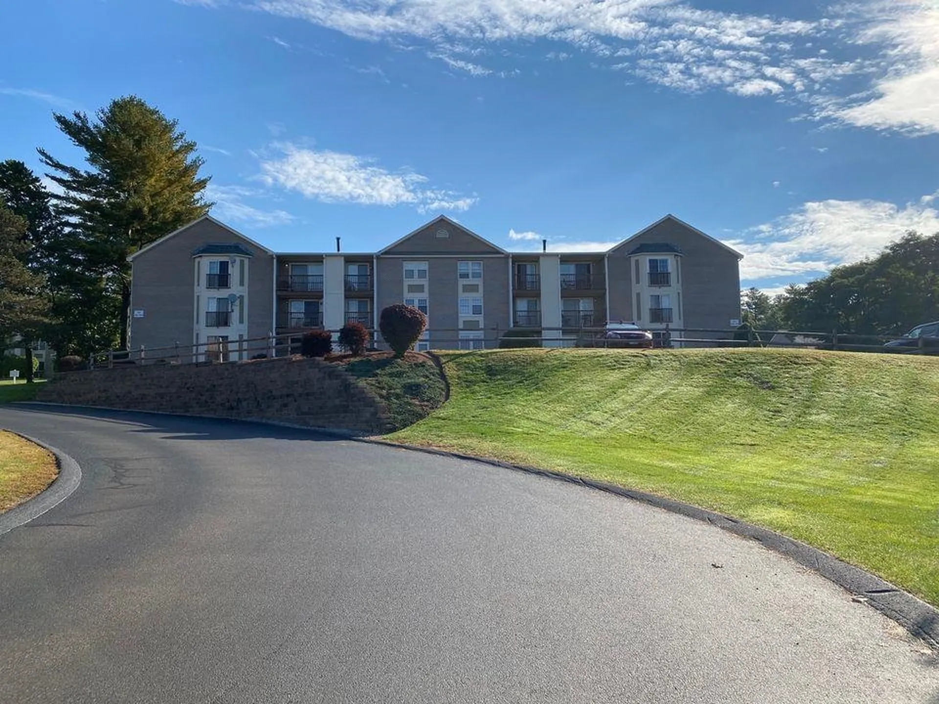 184 Cannongate Iii Road Nashua NH 03063