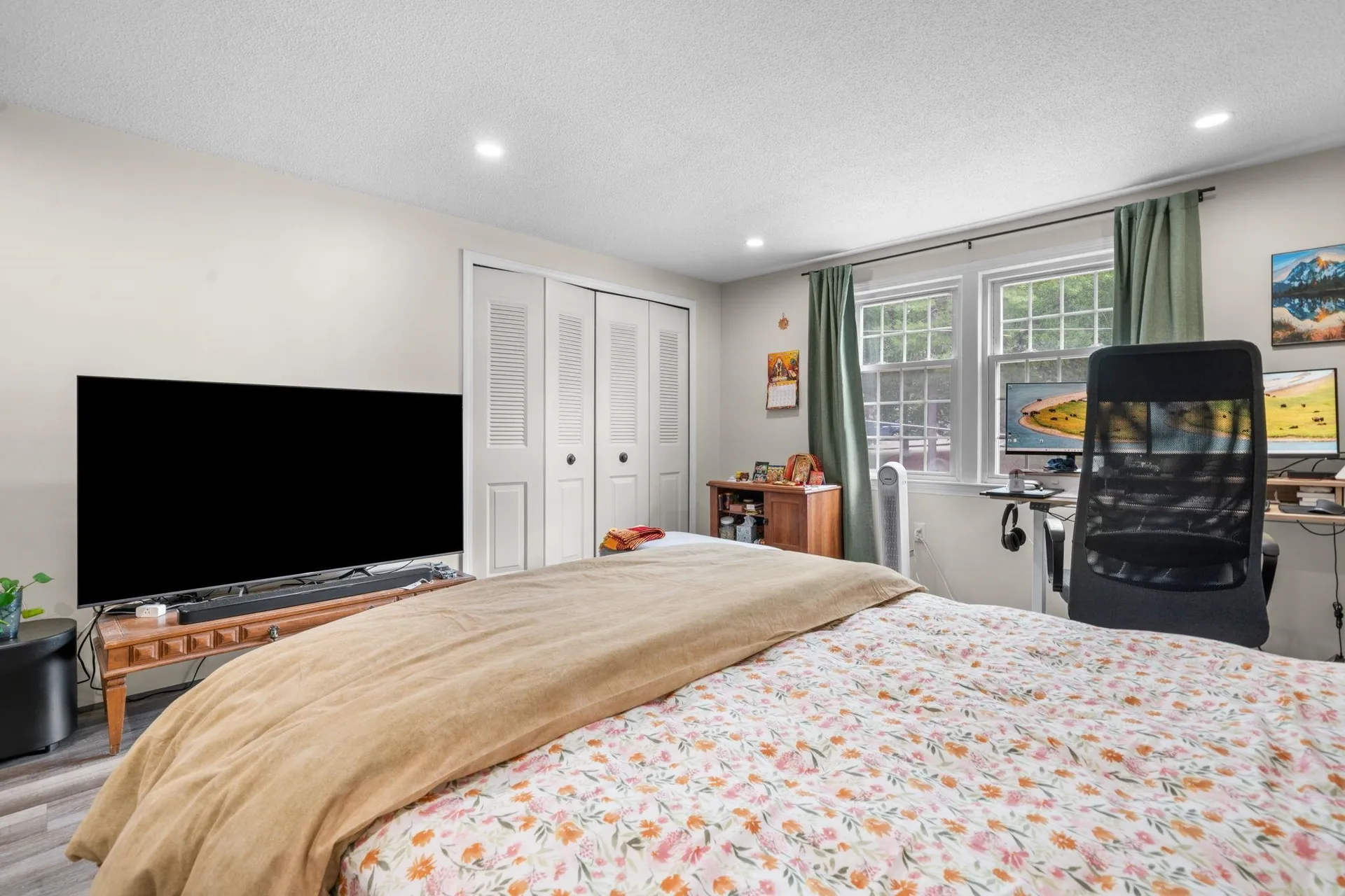 184 Cannongate Iii Road Nashua NH 03063