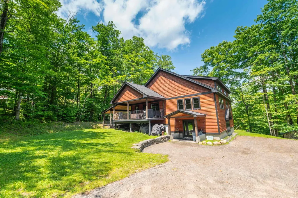 121 Fannie Hill Road Wilmington VT 05363