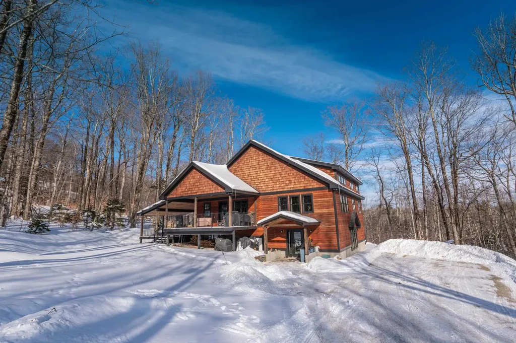 121 Fannie Hill Road Wilmington VT 05363
