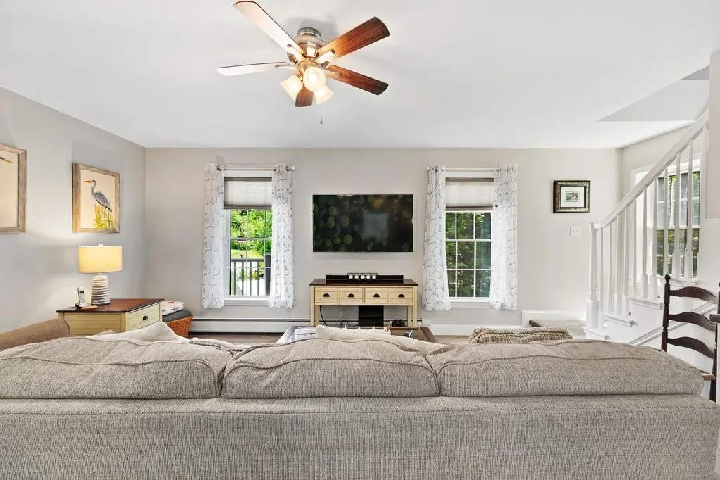 16 Constitution Way Rochester NH 03867