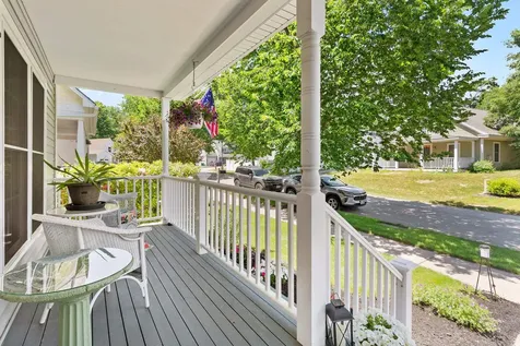 16 Constitution Way Rochester NH 03867