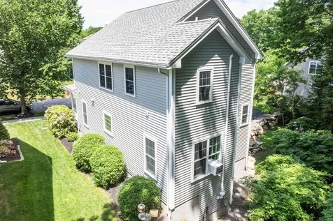 16 Constitution Way Rochester NH 03867