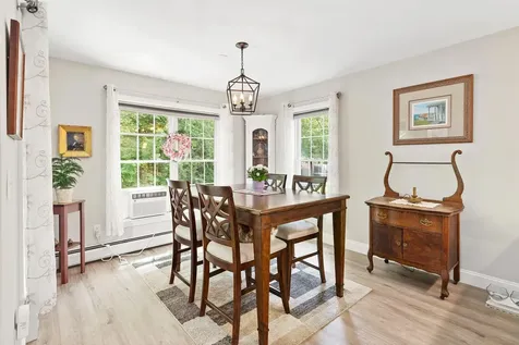 16 Constitution Way Rochester NH 03867
