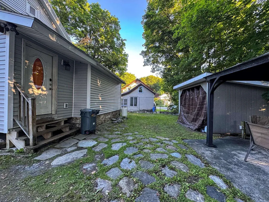 262 Union Street Bennington VT 05201