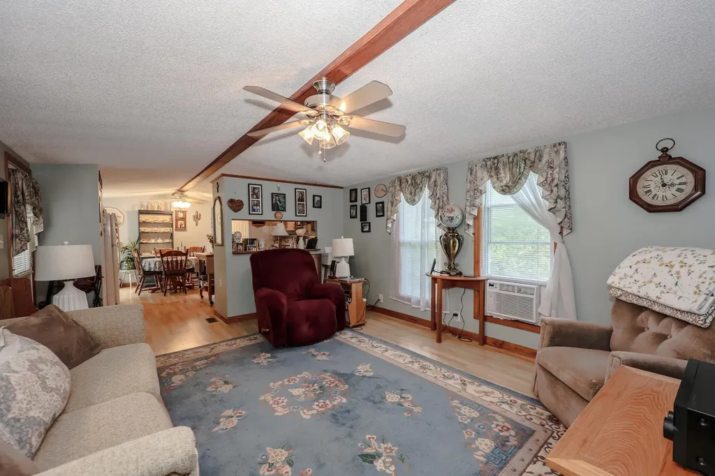 7 Marilyn Drive Concord NH 03303