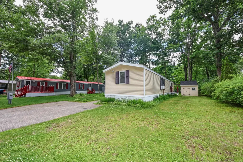 7 Marilyn Drive Concord NH 03303