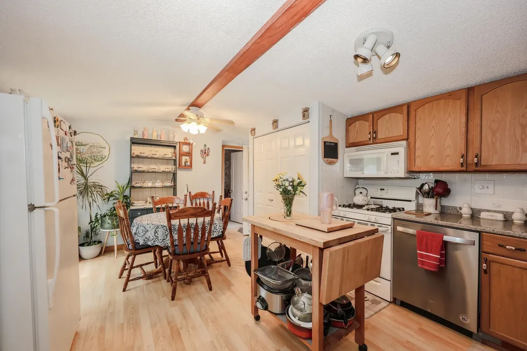 7 Marilyn Drive Concord NH 03303