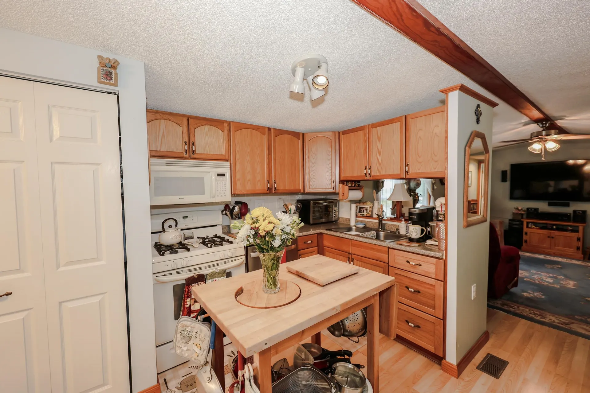 7 Marilyn Drive Concord NH 03303