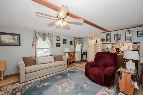 7 Marilyn Drive Concord NH 03303