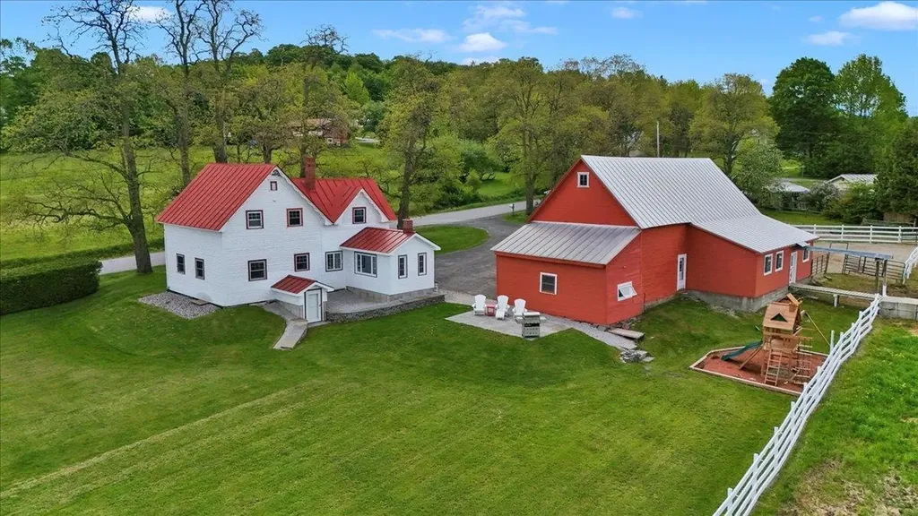 64 Peloquin Road Barre Town VT 05654