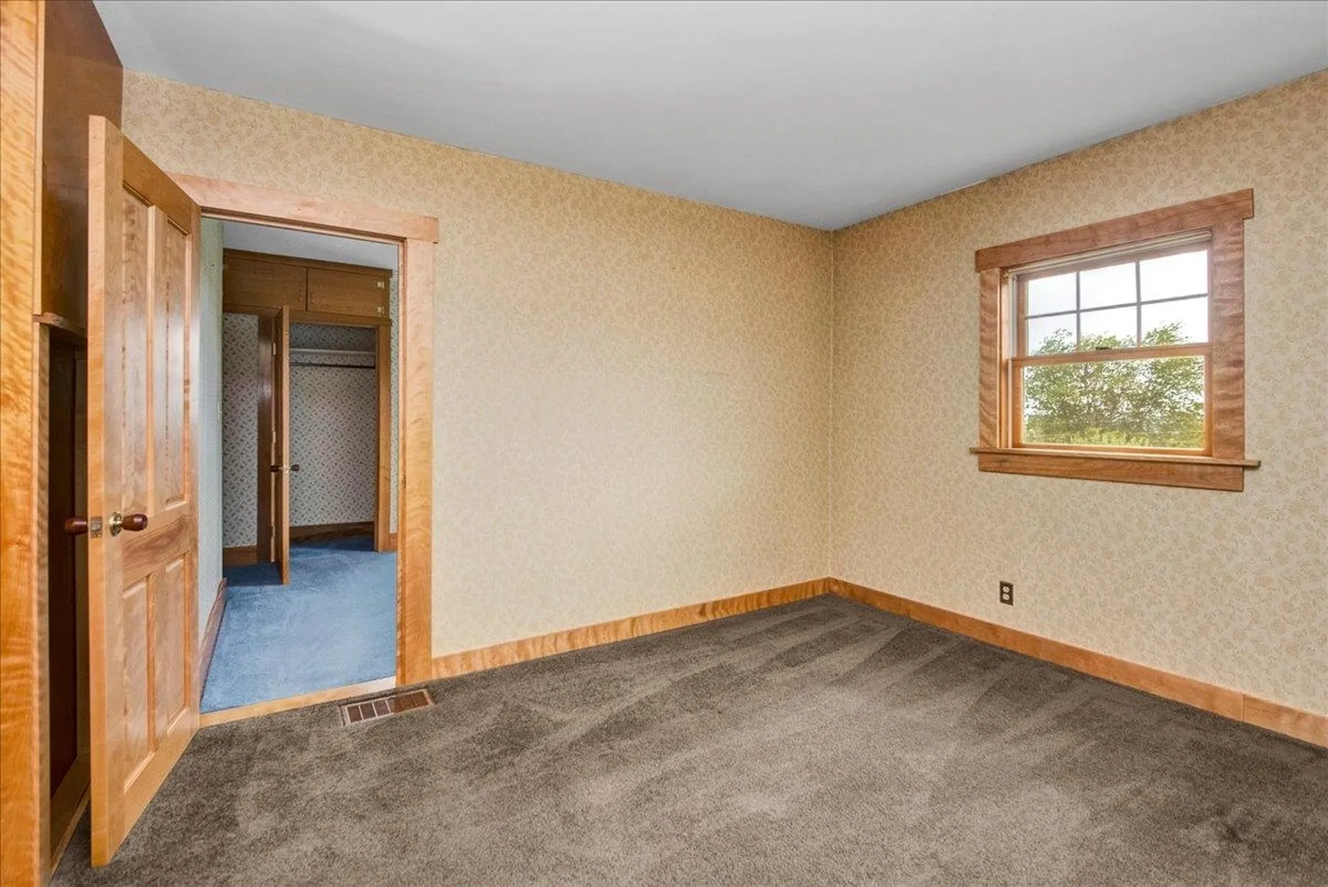 64 Peloquin Road Barre Town VT 05654