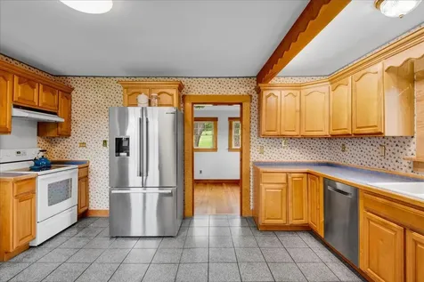 64 Peloquin Road Barre Town VT 05654