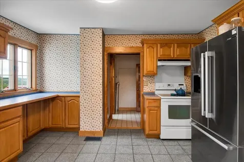 64 Peloquin Road Barre Town VT 05654