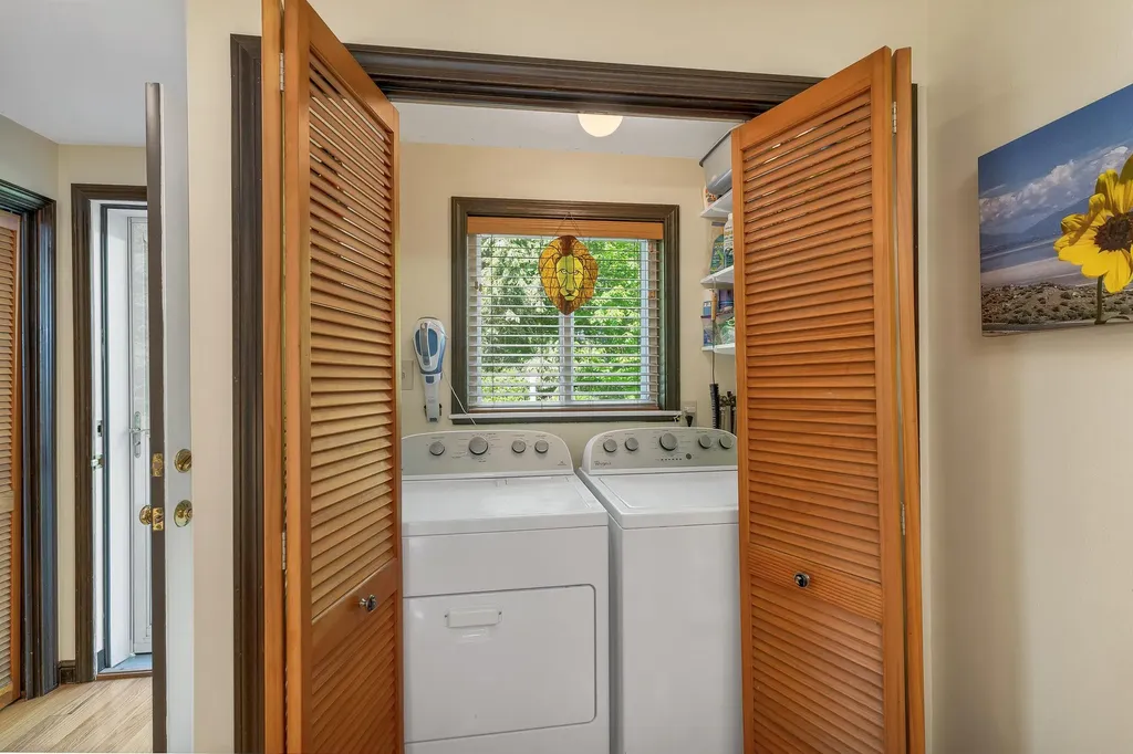 8 Edwards Way Wolfeboro NH 03894