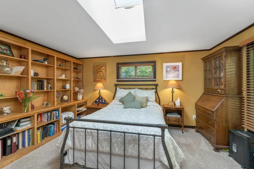8 Edwards Way Wolfeboro NH 03894