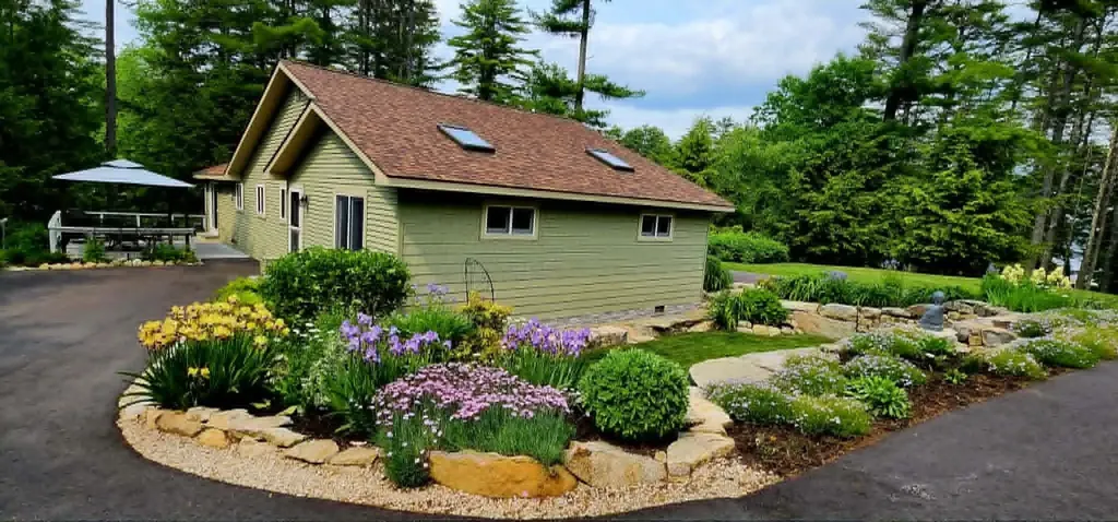 8 Edwards Way Wolfeboro NH 03894
