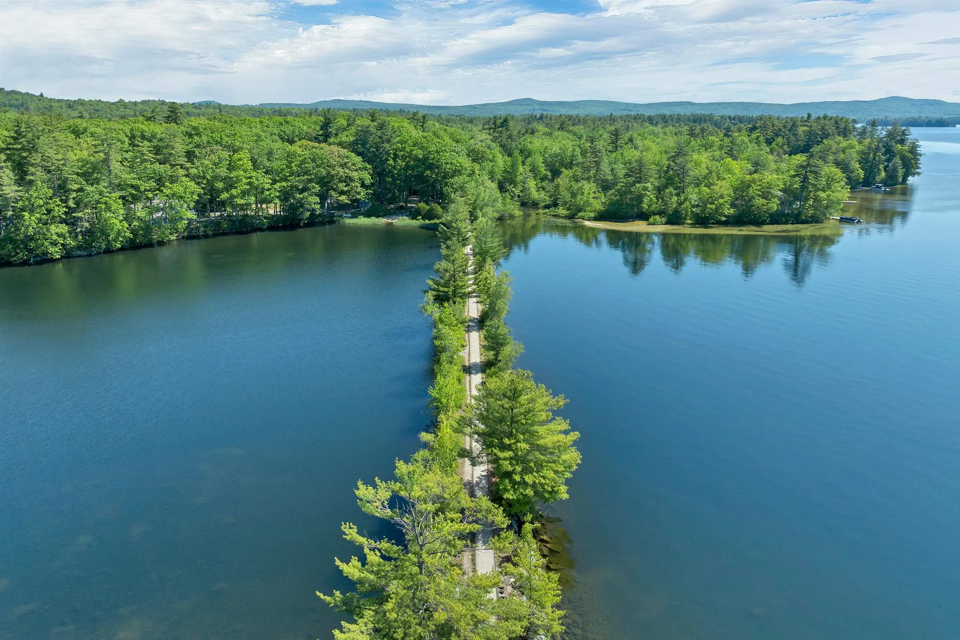 8 Edwards Way Wolfeboro NH 03894
