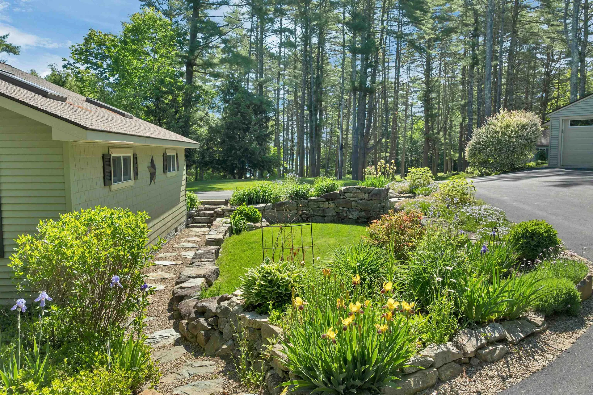 8 Edwards Way Wolfeboro NH 03894