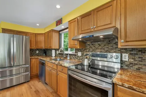 8 Edwards Way Wolfeboro NH 03894