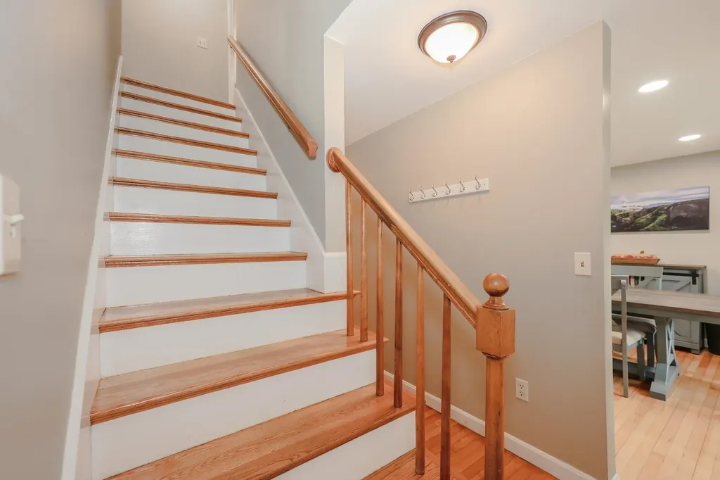 1 Woodridge Road Durham NH 03824