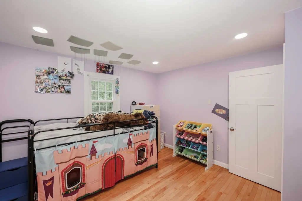 1 Woodridge Road Durham NH 03824