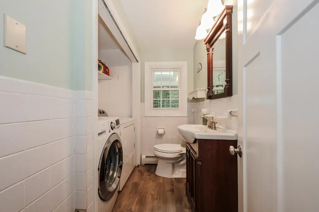 1 Woodridge Road Durham NH 03824