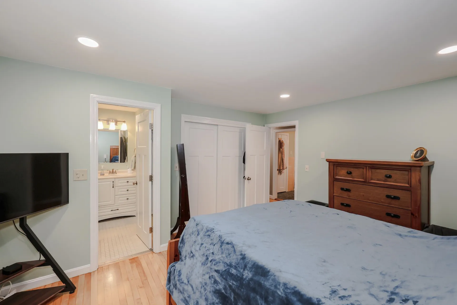 1 Woodridge Road Durham NH 03824
