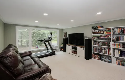 1 Woodridge Road Durham NH 03824
