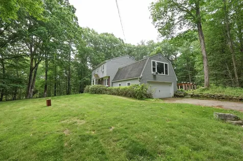 1 Woodridge Road Durham NH 03824