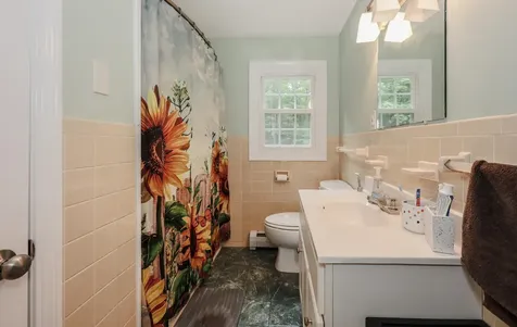 1 Woodridge Road Durham NH 03824