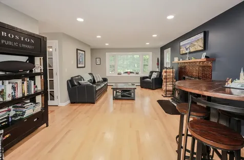 1 Woodridge Road Durham NH 03824