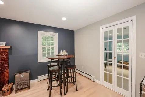 1 Woodridge Road Durham NH 03824