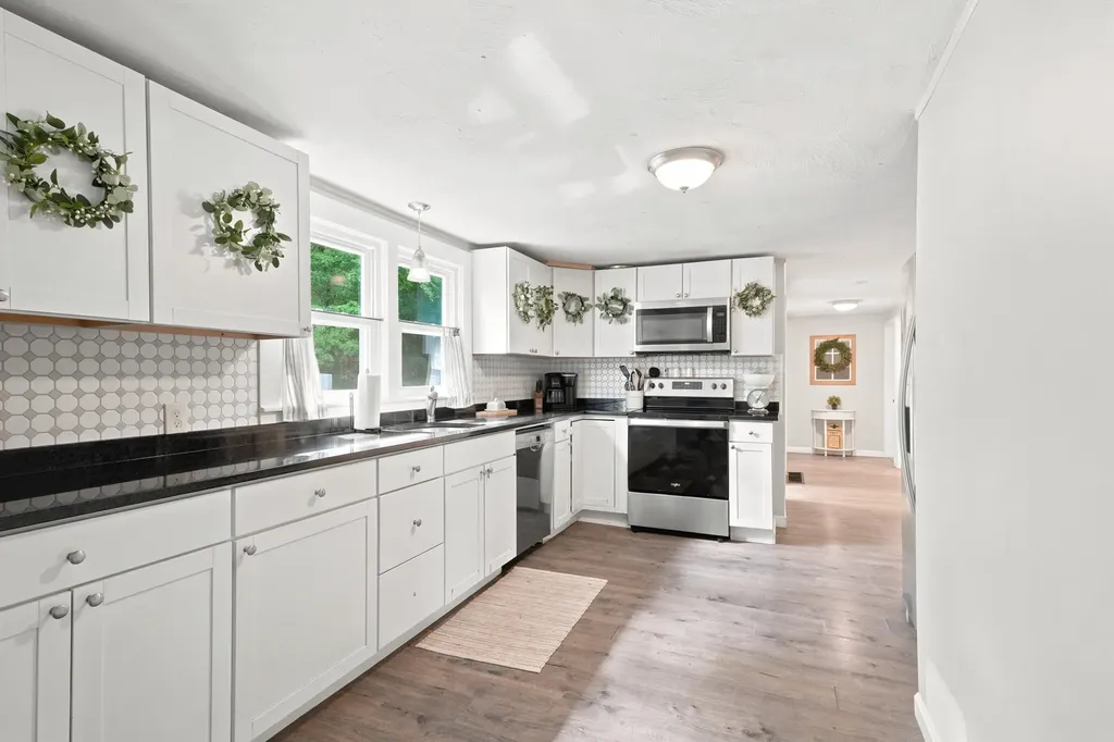 218 Hayden Road Hollis NH 03049