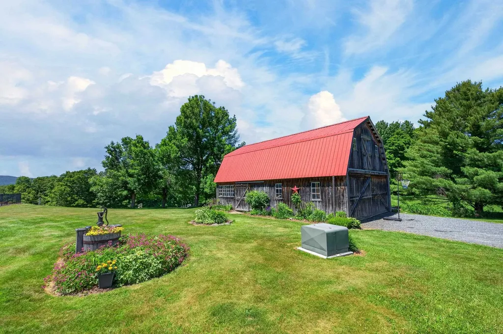 389 Boyd Hill Road Wilmington VT 05363