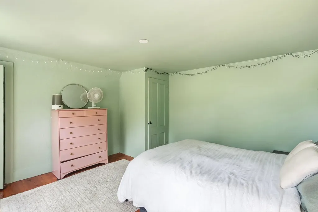 28 Christian Hill Road Swanzey NH 03446