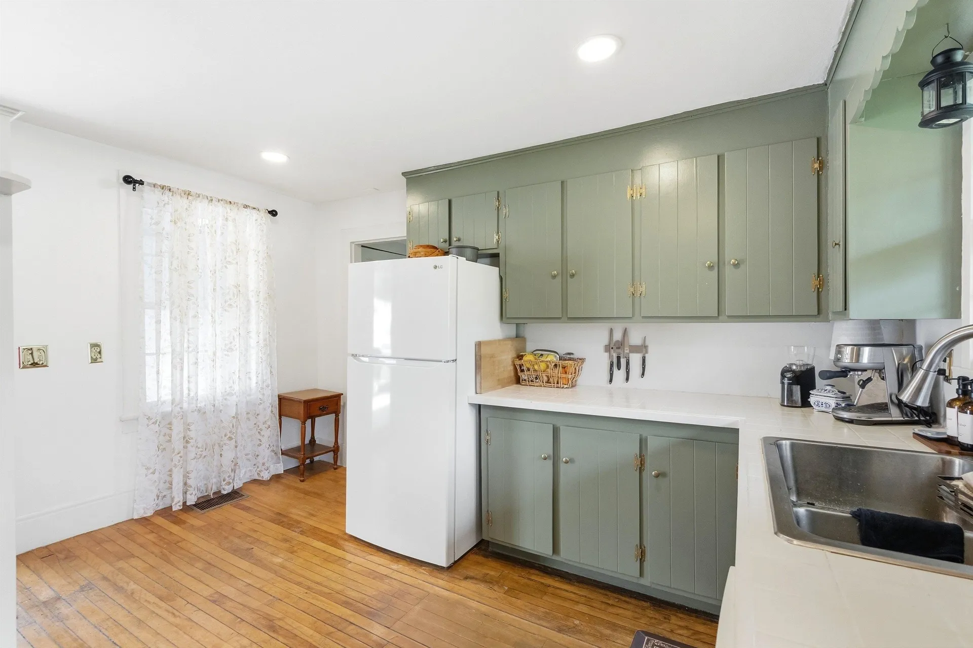 28 Christian Hill Road Swanzey NH 03446