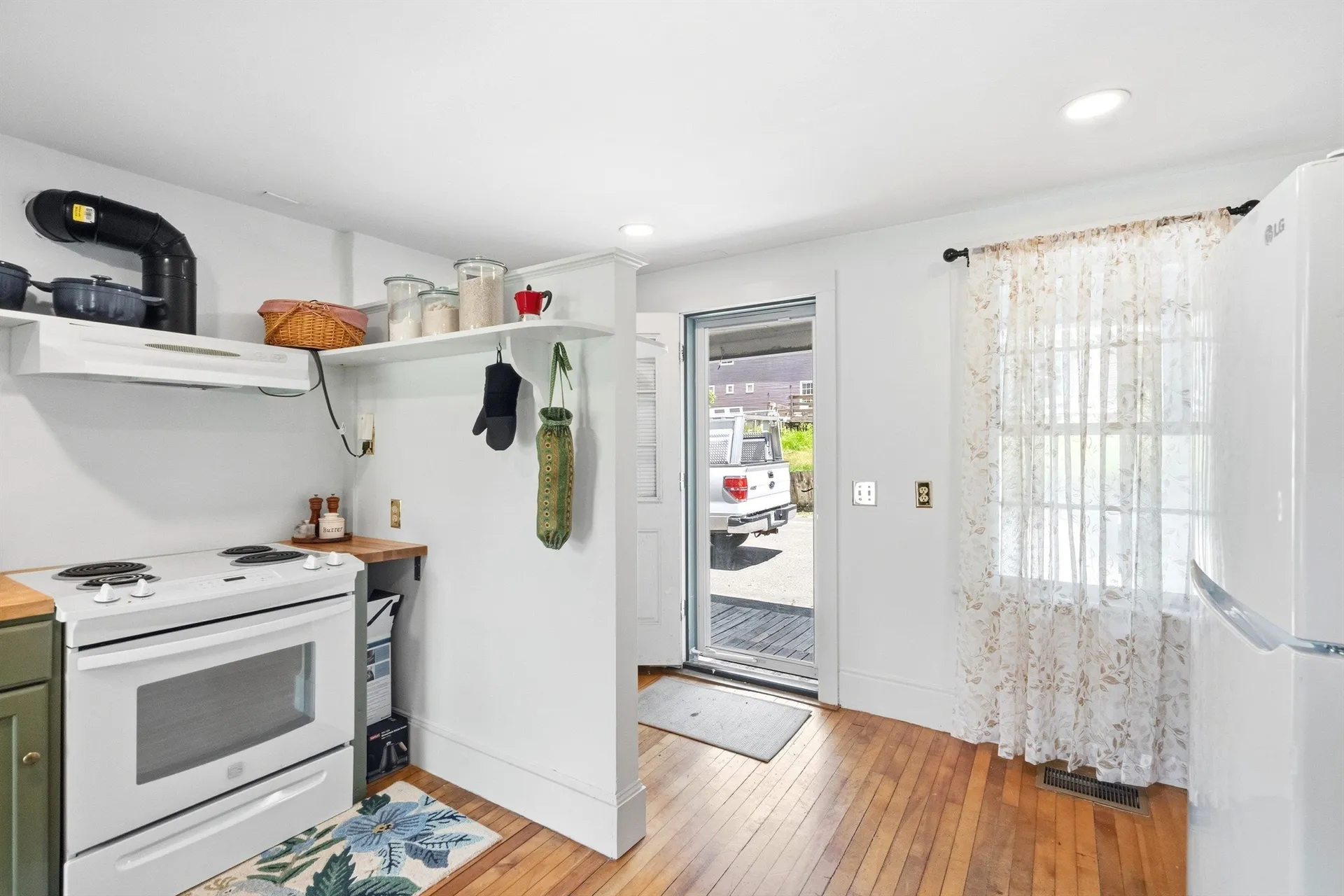 28 Christian Hill Road Swanzey NH 03446