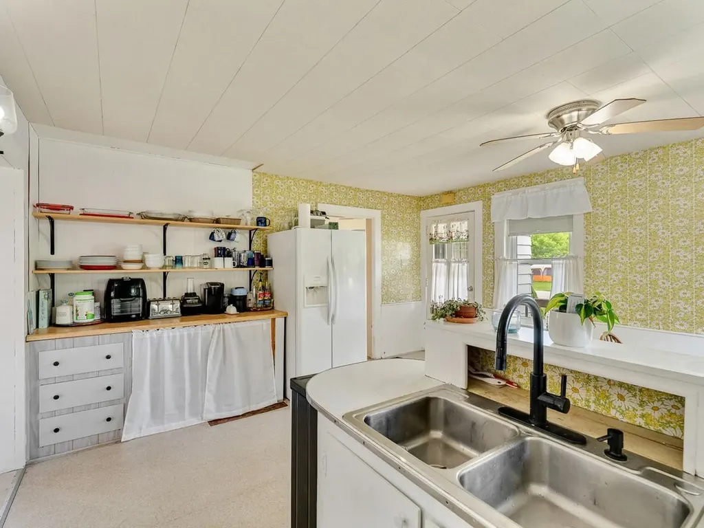 1853 Greenbush Road Ferrisburgh VT 05473