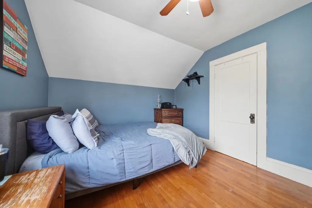 11 Pershing Street Manchester NH 03102