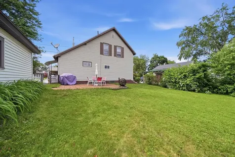 11 Pershing Street Manchester NH 03102