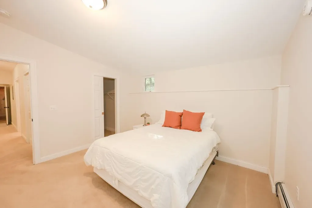 7 Anna Lisa Way Nottingham NH 03291