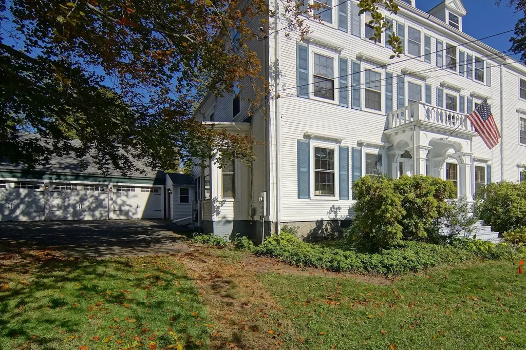53 Austin Street Portsmouth NH 03801