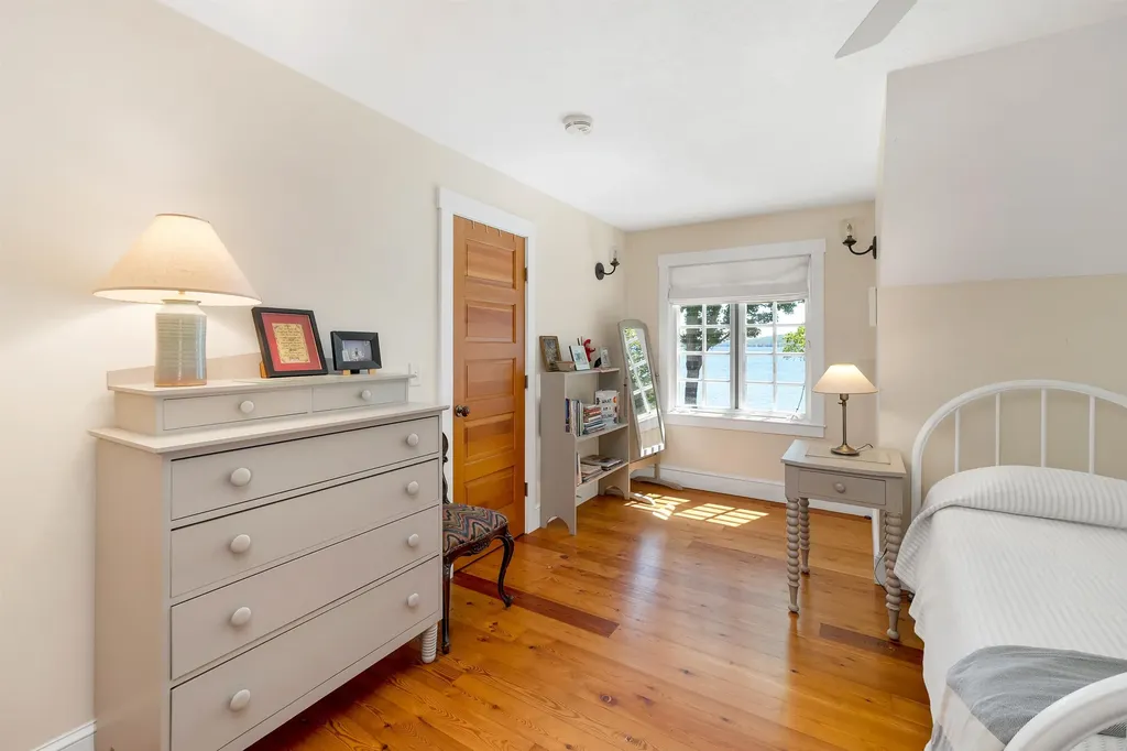 140 Holden Shore Road Wolfeboro NH 03894